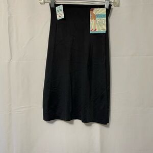 SPANX Knee-Length Pencil Slip Black Women’s Medium